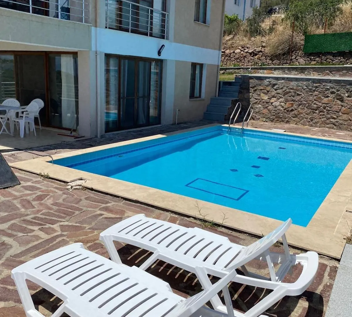 Candarli Lux With Sea View With A Pool Dikili